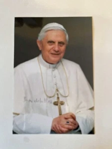 Fotografia firmata da Benedetto XVI - Picture 1 of 2