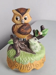 VTG. Karen Carsons Hand Painted OWL Music Box Ceramic Porcelain Figurine "WORKS" - Picture 1 of 8