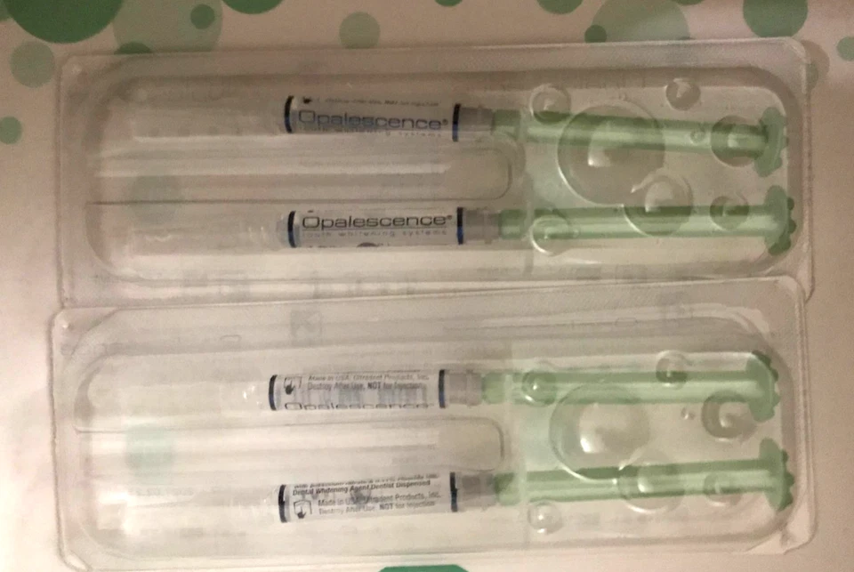 Ultradent 5373 Opalescence 35% PF Tooth Whitening Patient Kit Mint 8/Pk 1.2 mL - Image 1 of 1