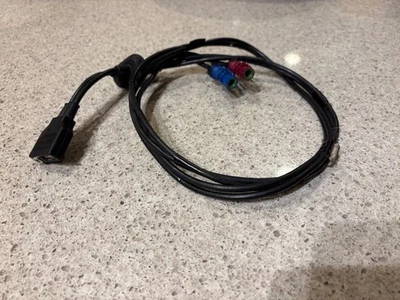 ** BMW K1600 GTL  GT B GA audio cable with USB-A and 3.5mm jack  ** Foto 1 de 4