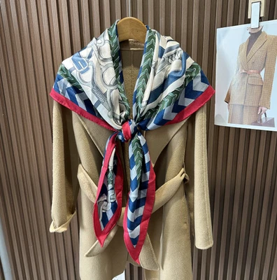 70% Cashmere 30% Silk Scarf 183cmX130cmX130cm Shawl Blue chain Print Triangle  - Image 1 of 4