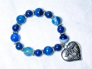 CYNTHIA LYNN "MOM" MOTHER'S DAY BLUE STRIPE AGATE BEAD STRETCH CHARM BRACELET - Picture 1 of 1