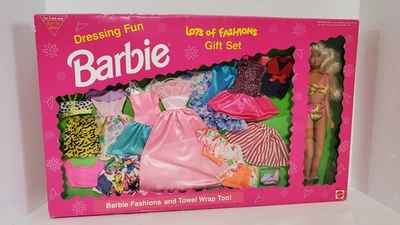 Juego de regalo Barbie 1993 divertido para vestir #9518 muñeca + 10 modas súper raro en caja original Foto 1 de 4