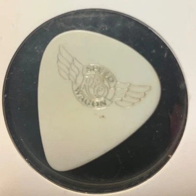 REO Speedwagon/ Kevin Cronin - Image 1 of 2