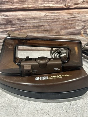 Plancha de viaje BLACK & DECKER “The Small Wonder”, mango plegable S2F45D (probado) Foto 1 de 4