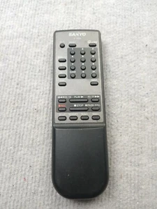 Mando a distancia original Sanyo modelo B13544 probado funcionando unidad limpia - Imagen 1 de 8
