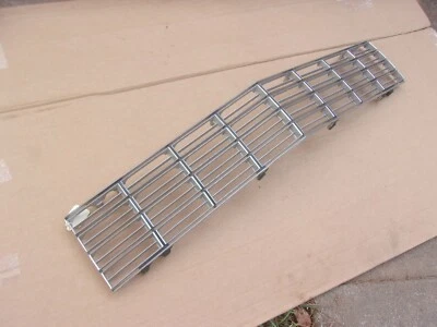 Chrysler Imperial Crown LeBaron 1970 1971 nuevo MoPar parrilla central 2949734 Foto 1 de 3