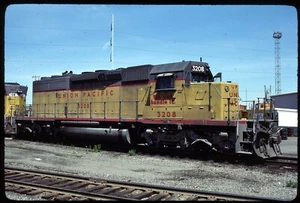 Original Rail Slide - UP Union Pacific 3208 Seattle WA 6-9-1979 - Picture 1 of 1