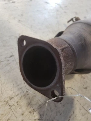 Tubo de escape delantero Hyundai Sonata 2011-2017 2,4 L 28600-3Q200 Foto 1 de 4