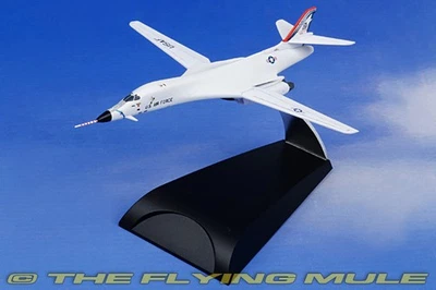 Dragon Models 1:400 B-1A Lancer USAF #74-0159 Low-Speed Configuration - Image 1 of 4