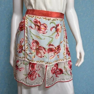 Delantal floral vintage flores de iris hecho a mano pañuelo satinado atado media falda - Imagen 1 de 4