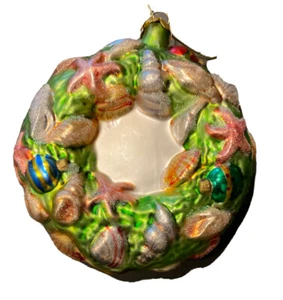 St Nicholas Square Christmas Ornament Wreath w Seashells 4” Diameter Beautiful ! - Picture 1 of 6
