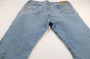 Wrangler Rugged Wear Men's 38 x 30 (TAGGED as 40x30) Relaxed Jeans - PAINT #U705 - Picture 1 of 7