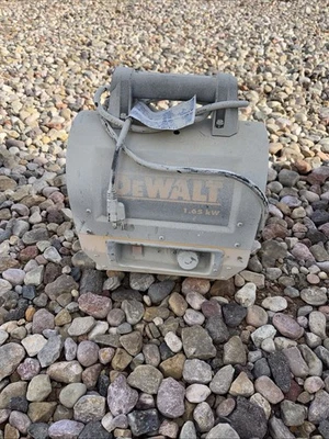 Calentador de aire forzado eléctrico DeWalt F340635 DXH165 Foto 1 de 2
