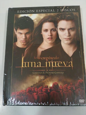 Twilight Saga New Moon 2 DVD + Book Spanish English New - 3T - Image 1 of 4