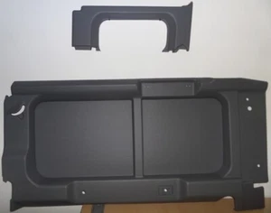 KIT MOLDURA ENVOLVENTE VENTANA TRASERA NEGRA PARA LAND ROVER DEFENDER 90-DA1644 - Imagen 1 de 2