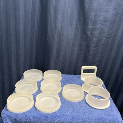 TUPPERWARE 4” Hamburger Burger Press Patty Keepers 882 No LID Vintage - Image 1 of 4