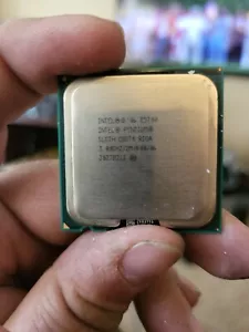 Intel Pentium E5700 3GHz Dual-Core (AT80571PG0802ML) Processor - Picture 1 of 3