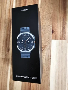 Brand New Samsung Galaxy Watch Ultra Smartwatch 47mm LTE - Titanium Silver - Zdjęcie 1 z 1