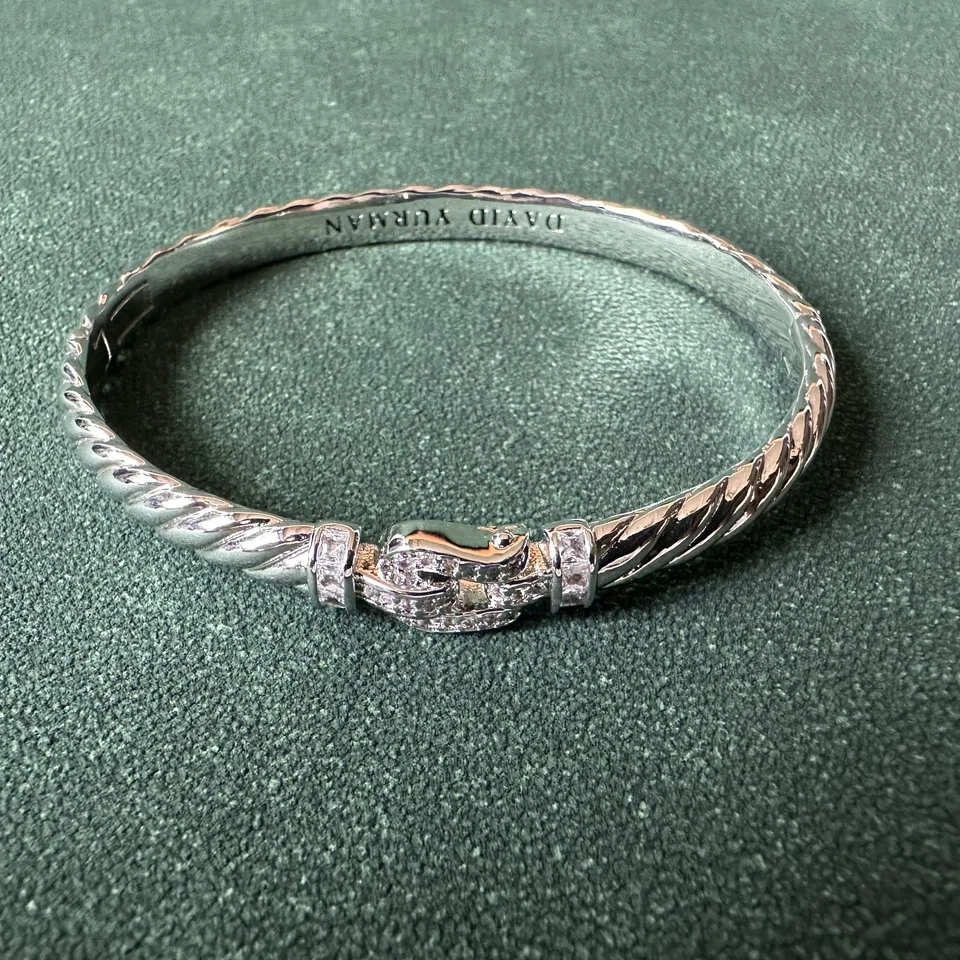 Brazalete David Yurman Cable Esculpido Plata de Ley con Hebilla de Diamante 19 cm Foto 1 de 4