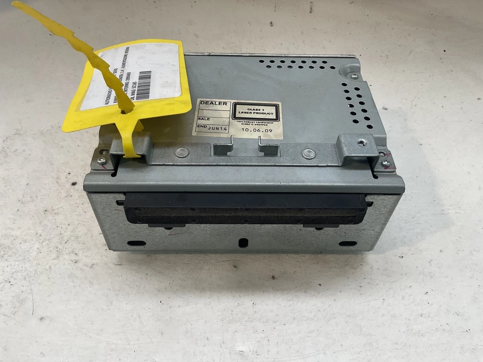 AUTORADIO PER FORD Fiesta 6° Serie 8A6T-18C815-BN (08>17) - Immagine 1 di 4