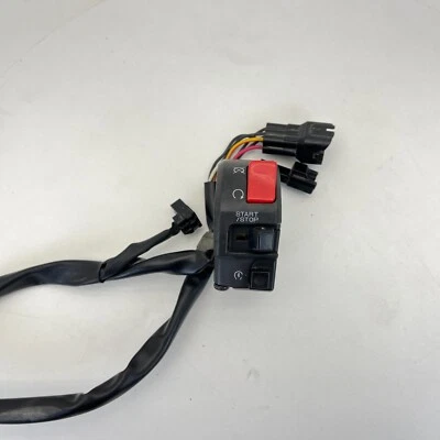 05-08 Interruptores de manillar derecho Kawasaki Ninja ZX6R 636 ZX636 y 04-15 ZX10R Foto 1 de 4