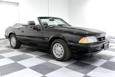 1989 Ford Mustang LX Convertible - Image 1 of 4