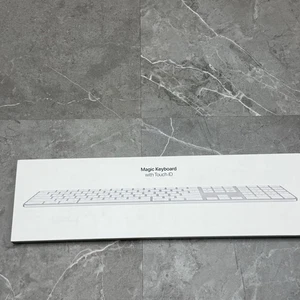 Klawiatura Apple Magic z Touch ID z klawiaturą numeryczną do modeli Mac NOWA A2520 - Zdjęcie 1 z 3