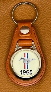 Mustang Classic 1965 llavero cuero premium bronceado - Imagen 1 de 2