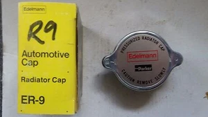AMC Chevy Chrysler Ford GMC blanco Studebaker Willys R9 / ER-9 7 lb. Tapa radiador - Imagen 1 de 4