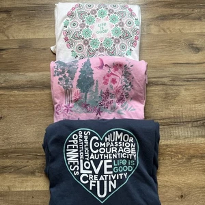 Life Is Good Women's T-shirts XL Lot of 3 Floral Graphic Nature Love - Picture 1 of 15