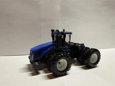 ERTL New Holland T9.700 Prestige Collection Blue Tractor 1:64 Scale - Image 1 of 4