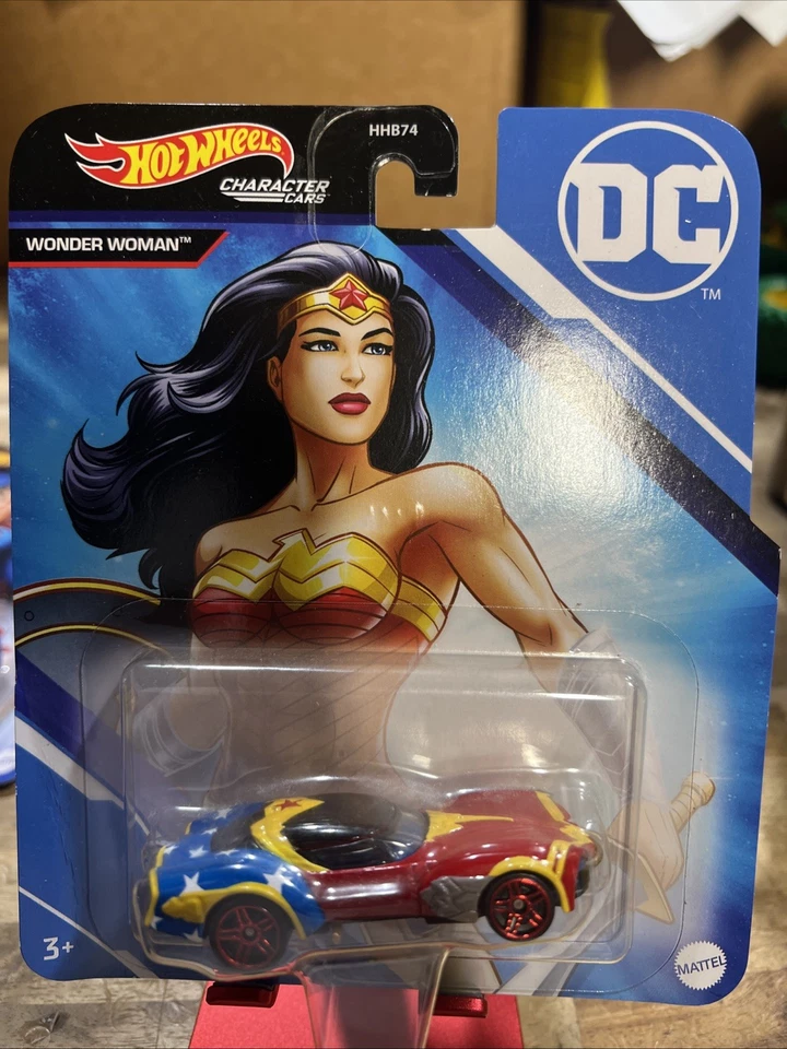 Coche personaje fundido a presión Mattel HGY09 2022 Hot Wheels DC Comics Wonder Woman nuevo Foto 1 de 1