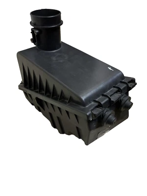 [USED] OEM - 2005–2007 Ford Freestyle Air Filter Housing Box w/ Intake Duct - Image 1 of 4