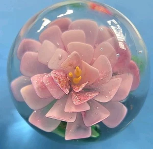 Dynasty Gallery Heirloom Collectibles Art Glass Paperweight Pink Flower 2" - Picture 1 of 4