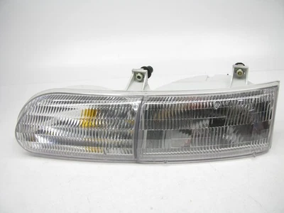 NUEVO - Faro delantero izquierdo Ford F2Dz-13008-b 1992-1995 Taurus sin caja Foto 1 de 3