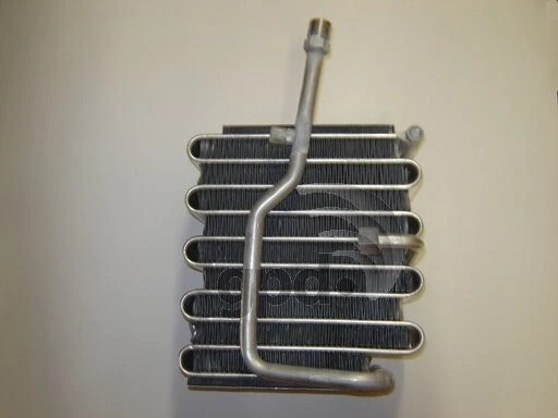 Núcleo evaporador aire acondicionado Global Parts para Civic, CRX 4711461 Foto 1 de 4