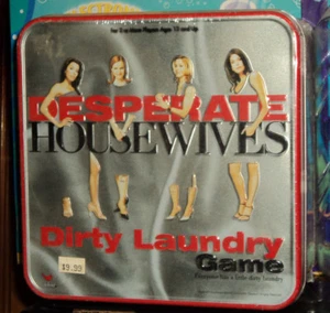 nuevo Juego de Lavandería Sucia Desperate Housewives - Edición Caja de Lata de Coleccionista - Imagen 1 de 1