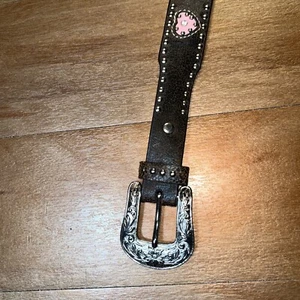 Nocona Brown Distressed Leather Rhinestones Pink Hearts & Crosses Belt Size 28 - Picture 1 of 6