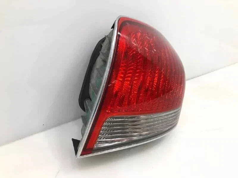 2003 - 2005 现代 XG350 左尾灯/灯组件 LH 原始设备制造商 — 第 1/4 张图片