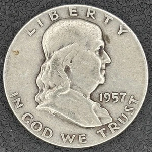 1957-D Franklin Half Dollar ~ 90% Silver ~ B-3144 - Picture 1 of 2