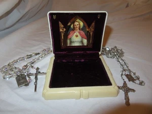 Vtg Sacred Heart of Jesus Rosary Deco Presentation Box & 2 Crystal Rosaries - Picture 1 of 11