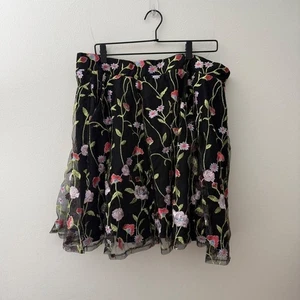 Torrid Black Floral Embroidered Mesh Skirt Plus Size Trendy Party 2X - Picture 1 of 6