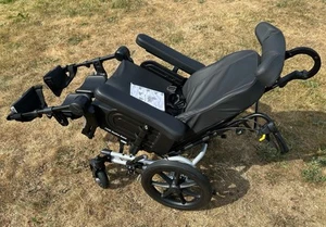 Invacare Rea Azalea MINT CONDITION 2022 ✅FREE UK DELIVERY✅ - Picture 1 of 24