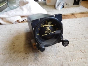 Horizon Reference Indicator, vintage 1961 - Picture 1 of 4
