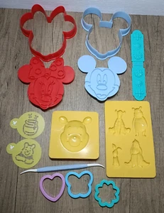 Disney Silicone Cake Moulds, Cutters And Tools Children's Baking Set (C) - Picture 1 of 6