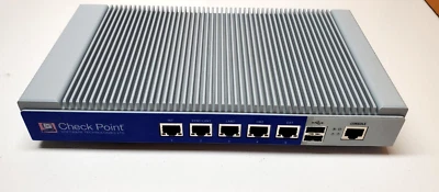 Conmutador VPN firewall Ethernet de 5 puertos Checkpoint U-5 Office Security Foto 1 de 4