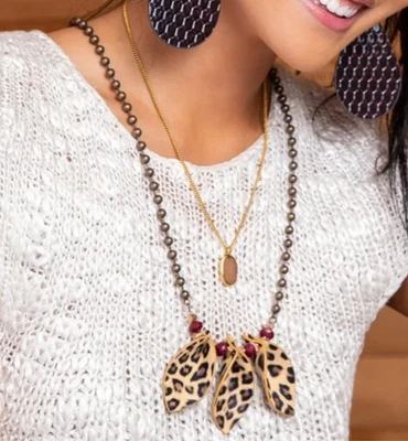 Collar PLUNDER Rosalynn Leopardo Tostado Negro Marrón Cuero Antiguo Tono Dorado Foto 1 de 4