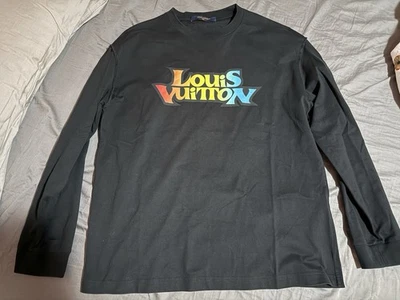 Camiseta manga larga estampada LV fade Foto 1 de 4