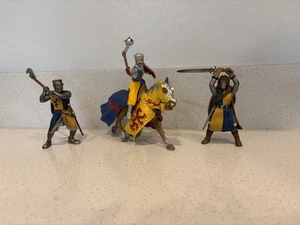 Schleich Medieval Knight on Horse With +2 Figures - Picture 1 of 4
